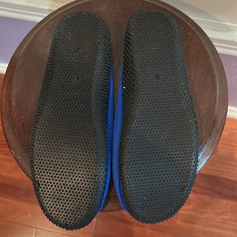WaveRunner Water Shoes - Picture 2 of 4
